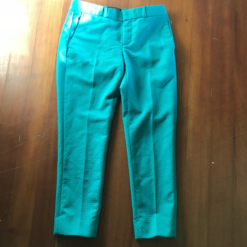 Business capris w/ polkadot pattern.